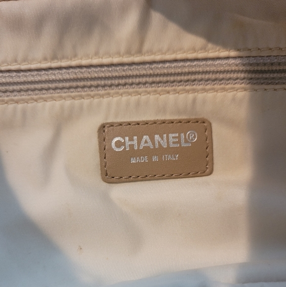 **HOST PICK ** Authentic Chanel Travel Line Handbag in Beige - Picture 11 of 16